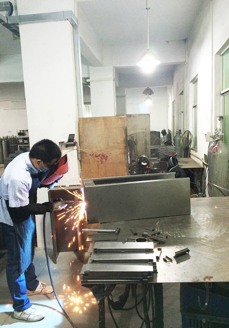 鈑金加工 設(shè)備機箱 鈑金加工 設(shè)備機箱