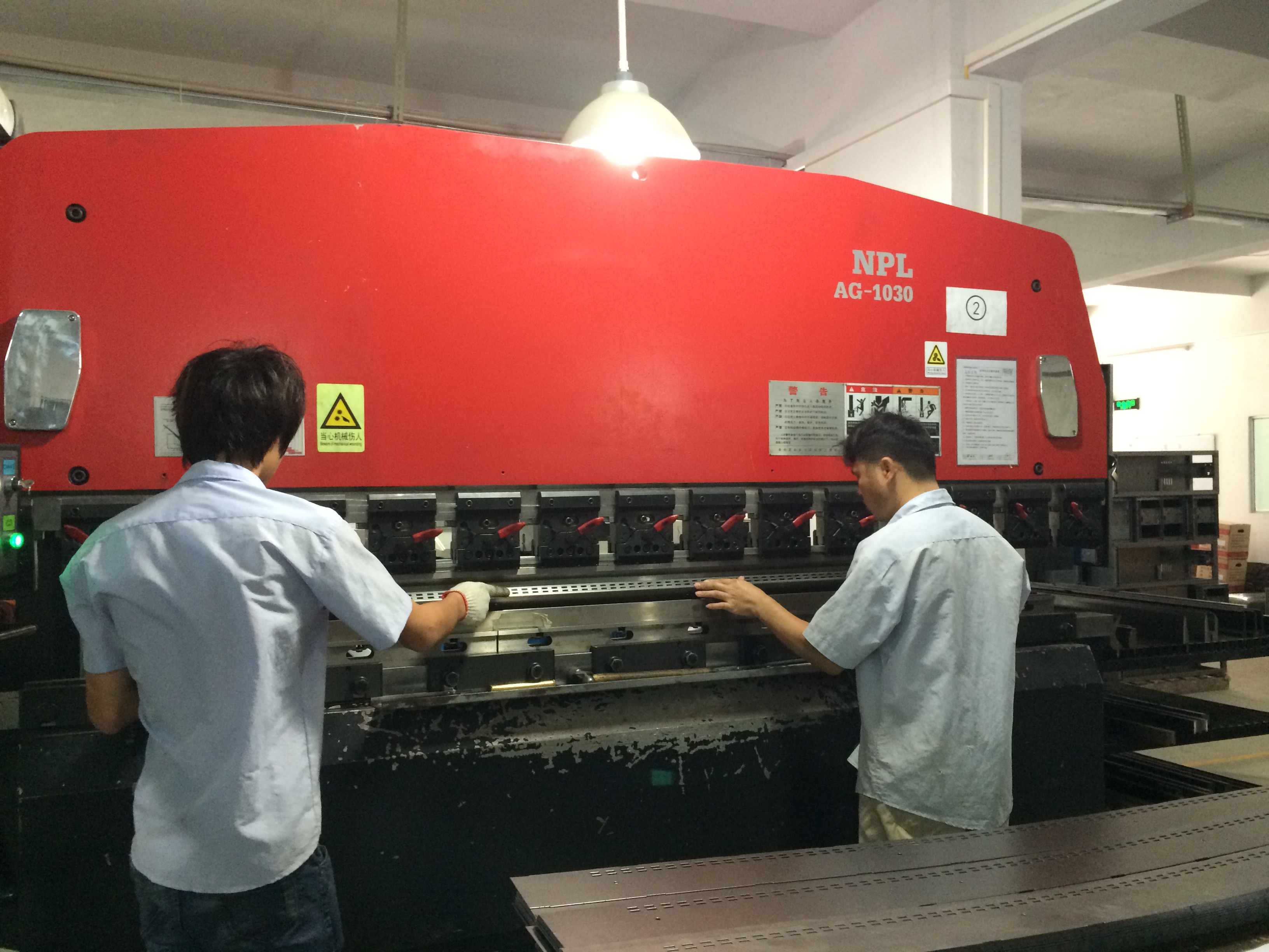 鈑金加工 設(shè)備機箱 鈑金加工 設(shè)備機箱